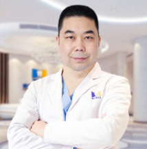 西安諾貝爾口腔門(mén)診部 劉軒