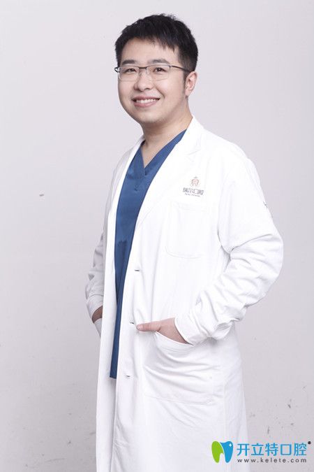 潘超 瑞爾口腔坐診醫(yī)生