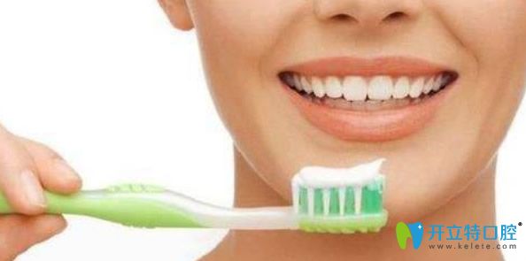 正確的刷牙方式能緩解牙齦出血