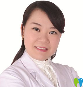 中山香山口腔陳曼麗主任