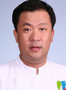北京齒泰華口腔門(mén)診劉洪飛醫(yī)生圖