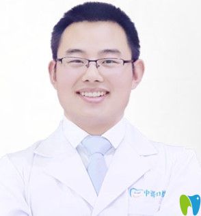 長(zhǎng)沙中諾口腔蘇帥豪綜合科醫(yī)生
