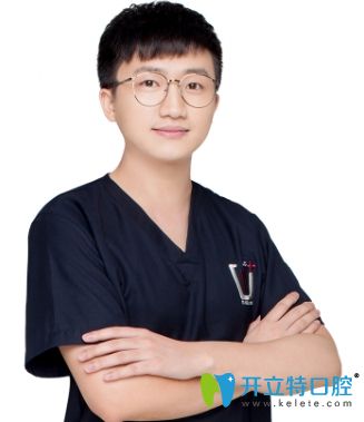 重慶維樂口腔呂學良醫(yī)生