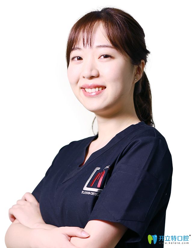 重慶維樂口腔少兒口腔?？漆t(yī)師蔡洋伊