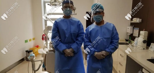 治療醫(yī)生嚴(yán)格按二級(jí)防護(hù)執(zhí)行