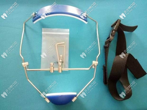 前方牽引器外觀示意圖