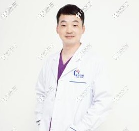 杭州雅樂(lè)口腔房飛龍醫(yī)生