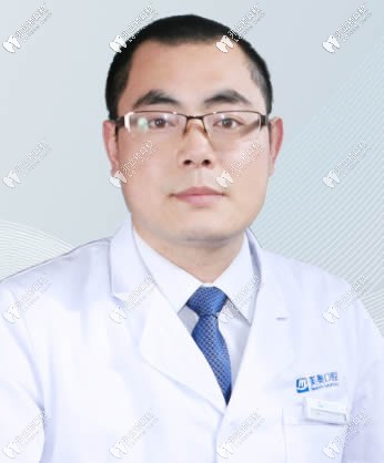 烏魯木齊美奧口腔王鵬飛