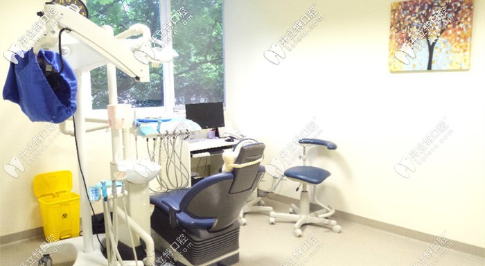 濟(jì)東口腔醫(yī)院治療室