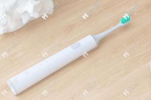 電動(dòng)牙刷外觀