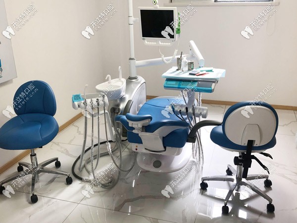 芝罘區(qū)圣貝口腔的微創(chuàng)種植手術(shù)室