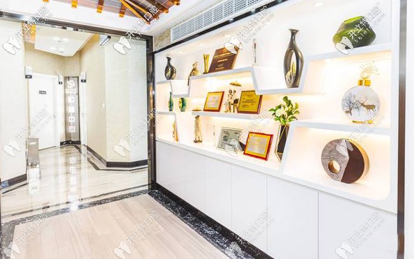 羅緣口腔的部分榮譽(yù)證書(shū)