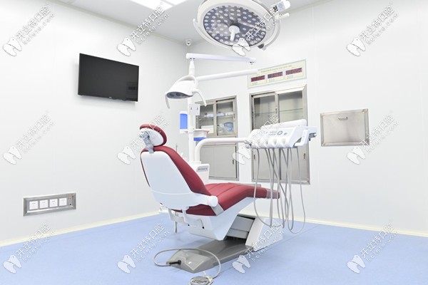 杭州雅萊種植牙專用層流無(wú)菌手術(shù)室