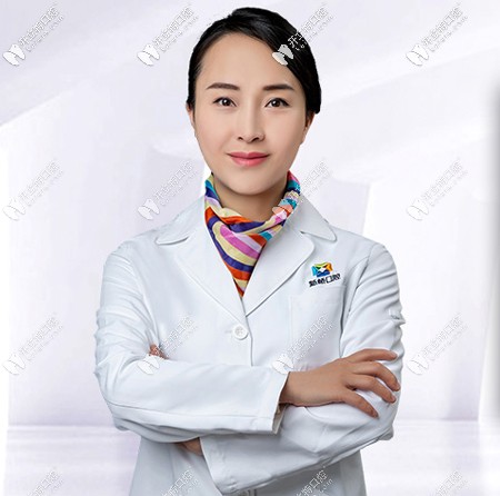 成都新橋口腔魯維希醫(yī)生圖 成都新橋口腔魯維希醫(yī)生圖