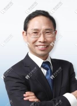 北京精德口腔門(mén)診部 解德勇