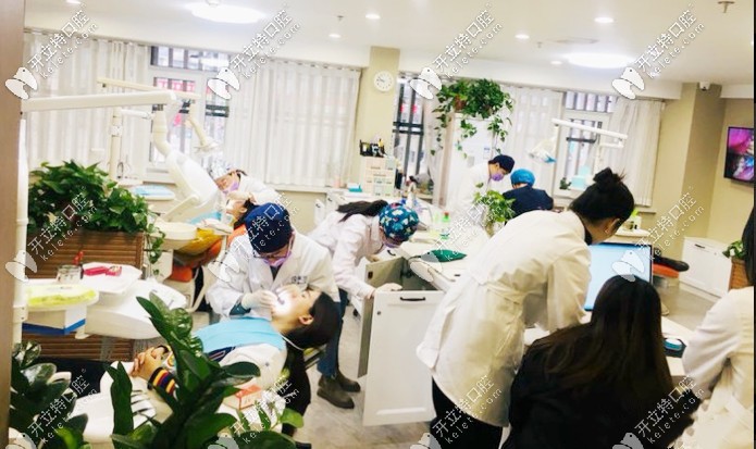 米蘭口腔看牙人多