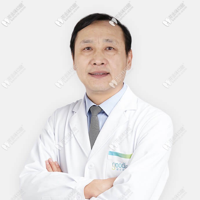 深圳格倫菲爾口腔集團(tuán)技術(shù)院長姜偉濤