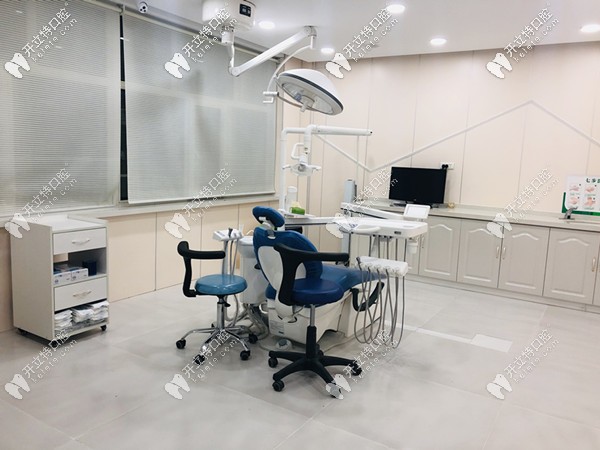 精技口腔的數(shù)字化種植室