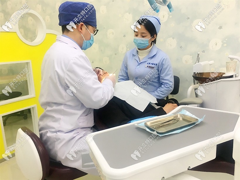 該院醫(yī)生操作圖示 該院醫(yī)生操作圖示