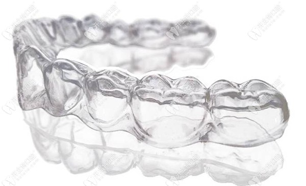 深度解析：美國(guó)vvsmile隱形牙套怎么樣，價(jià)格是多少