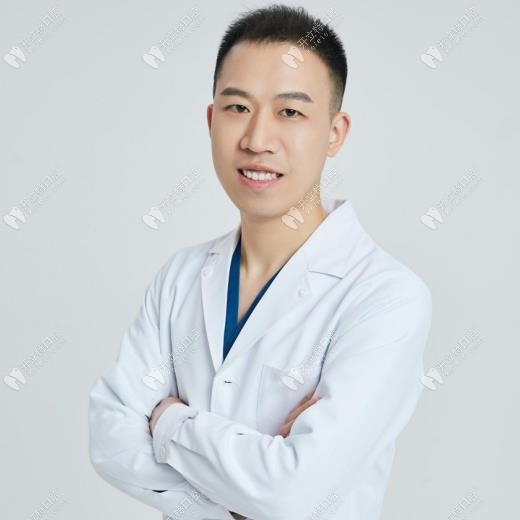 這是楊永利醫(yī)生的照片哦