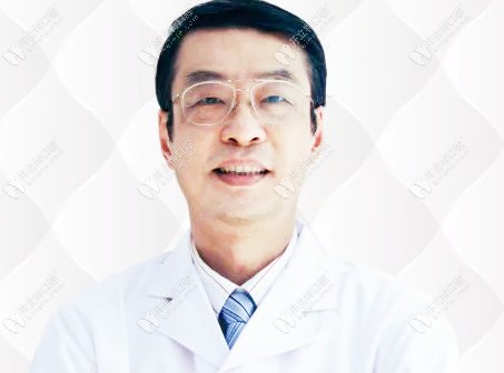 圣貝口腔做美國進口植體種1送1,帶你見證微創(chuàng)種植過程之旅